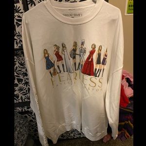 TAYLOR SWIFT FEARLESS ERAS SWEATSHIRT